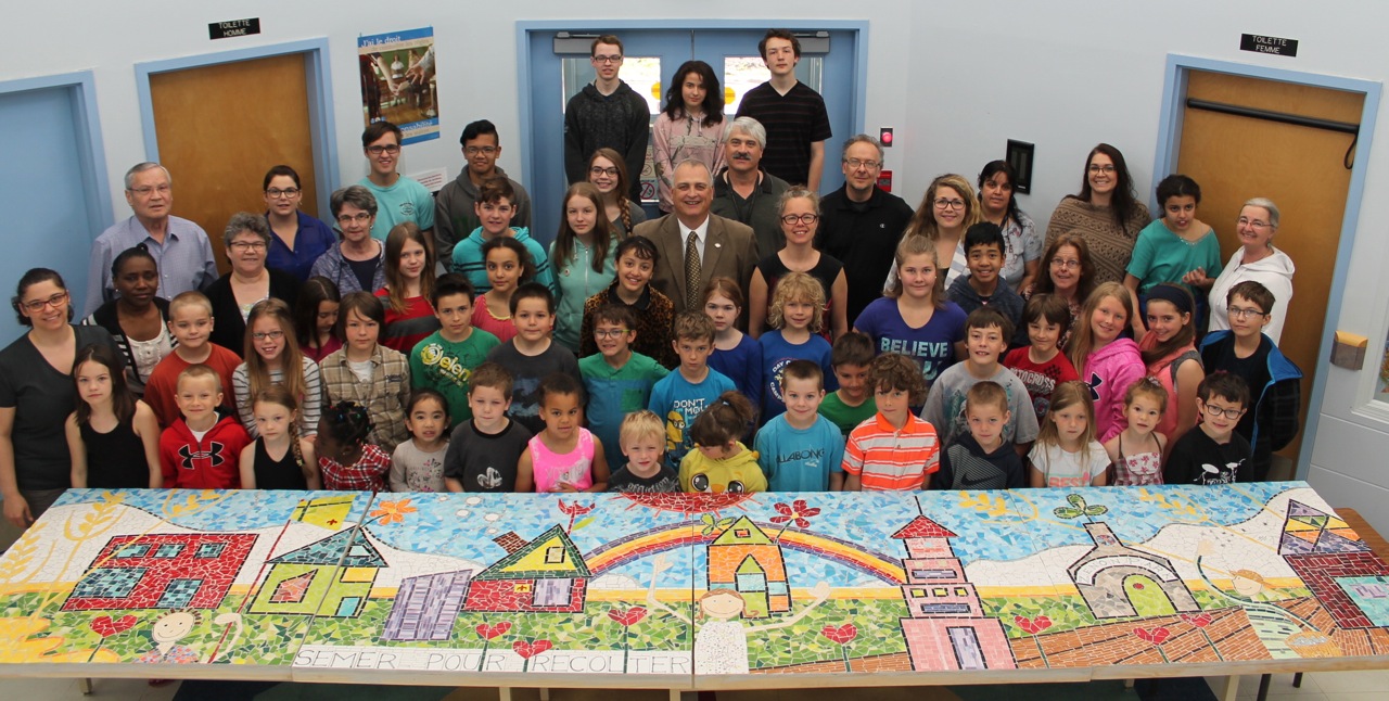 Murale collective pour l&rsquo;école Notre-Dame-des-vertus avec l&rsquo;Atelier Phebus