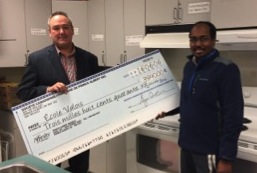 Repas chaud pour jouer dehors à Prince Albert!